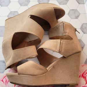 Christian Siriano for payless wedge sandal NWOT